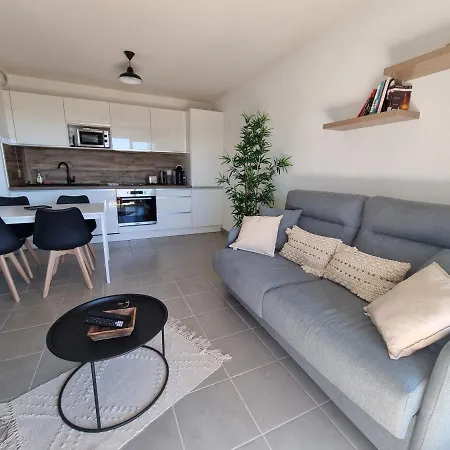 L'Appartement Ensoleille, Wifi-Clim-Gare-Terrasse Narbonne Extérieur photo